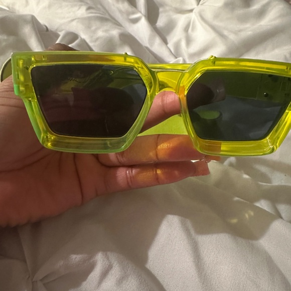Louis Vuitton Sunglasses Virgil edition - Picture 2 of 2